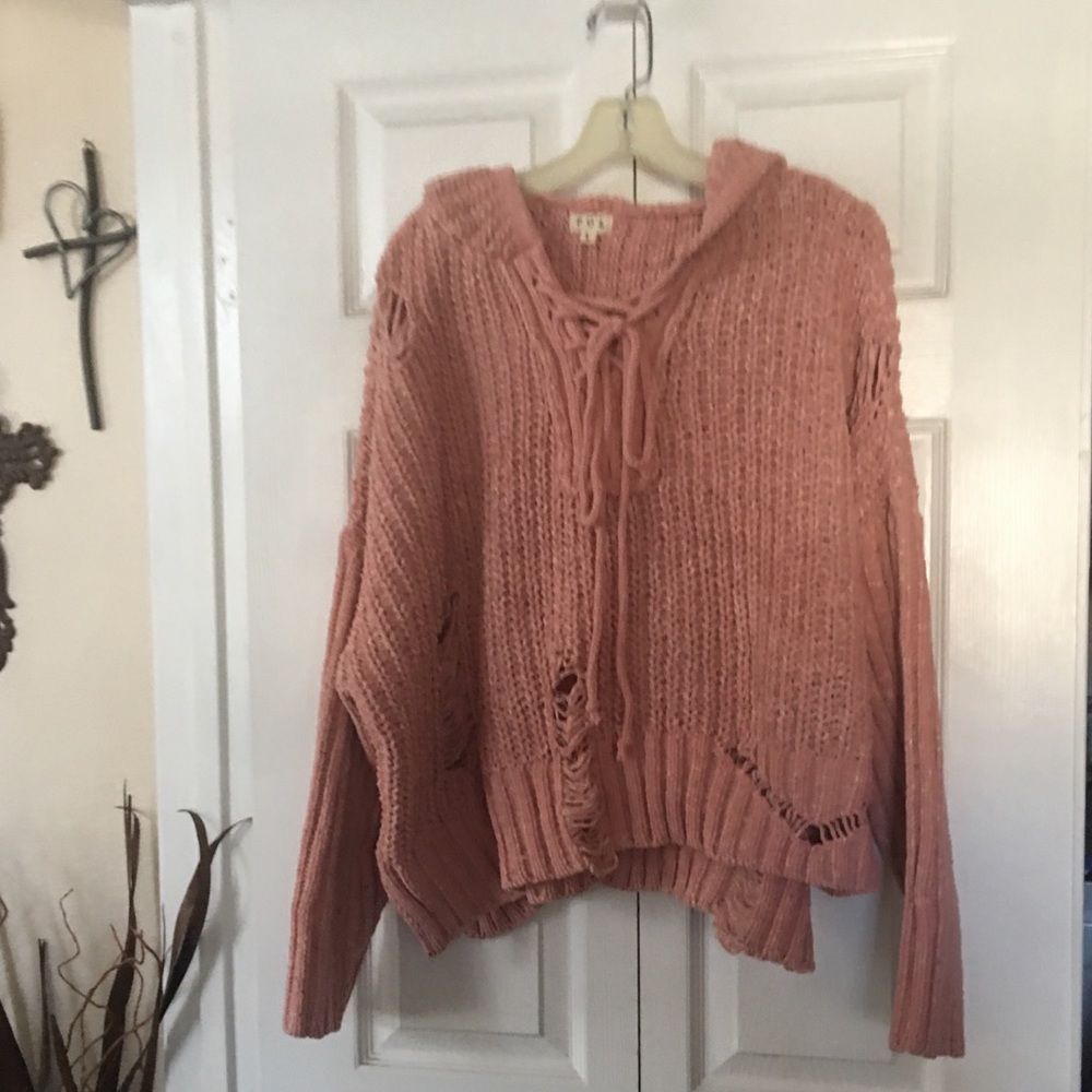 Super cute distressed sweater